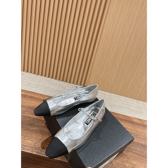 CHANEL Ballerinas