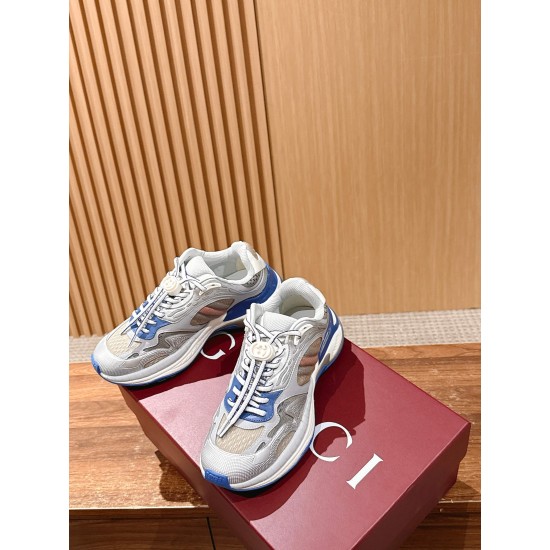 Gucci Sneakers