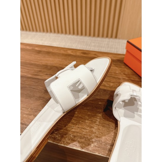 Hermes Slippers