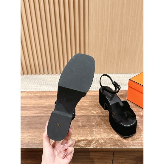 Hermes Sandals