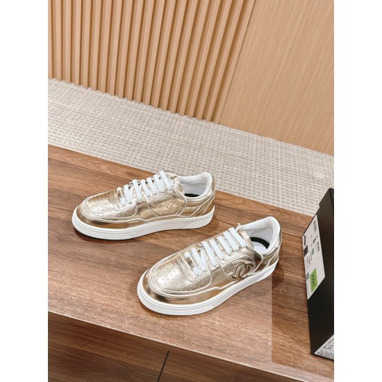 CHANEL Sneakers