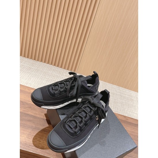 CHANEL Sneakers