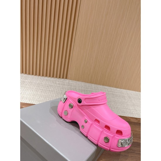  Balenciaga Slippers