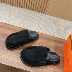 Hermes Iota mule