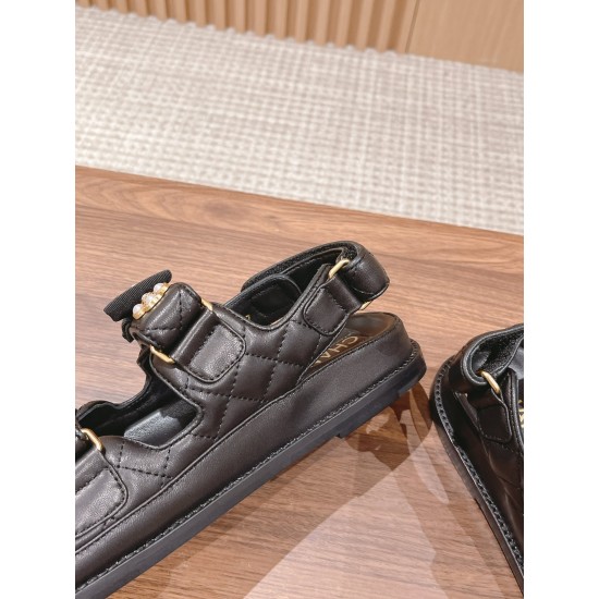 CHANEL Sandals