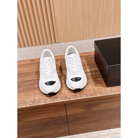 CHANEL Sneakers