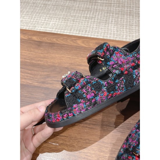 CHANEL Sandals