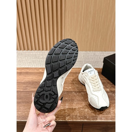 CHANEL Sneakers