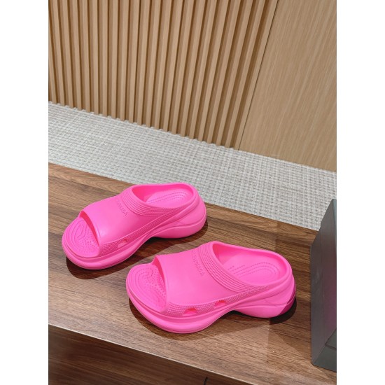  Balenciaga Slippers