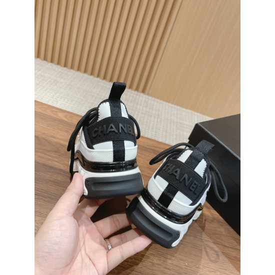 CHANEL Sneakers