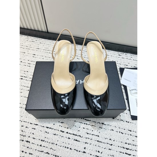 CHANEL Pumps and Slingbacks