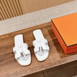 Hermes Slippers