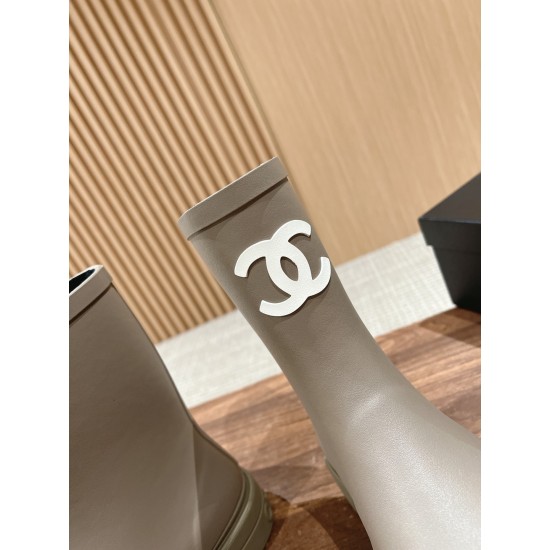 CHANEL Boots