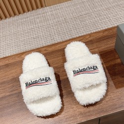  Balenciaga Slippers