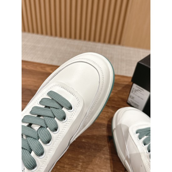 CHANEL Sneakers