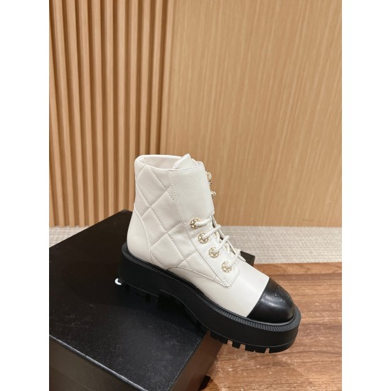CHANEL Boots
