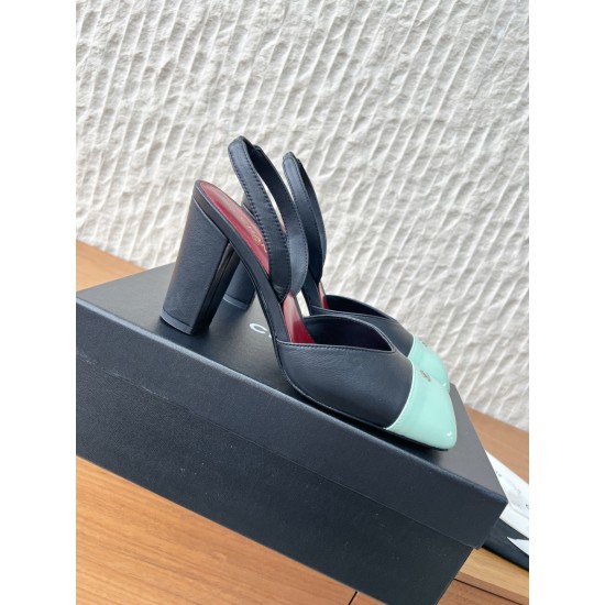 CHANEL Pumps and Slingbacks