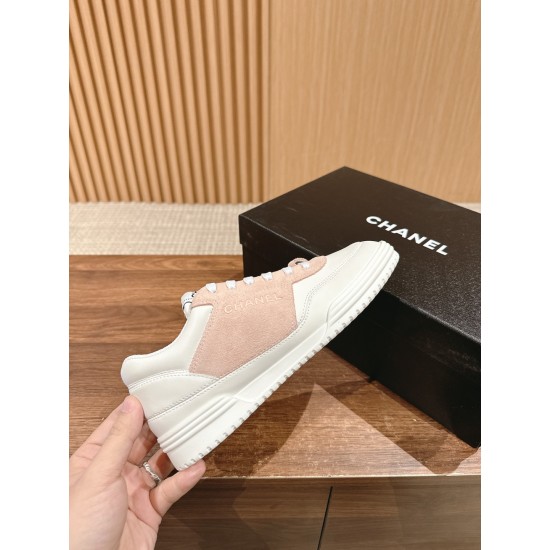 CHANEL Sneakers