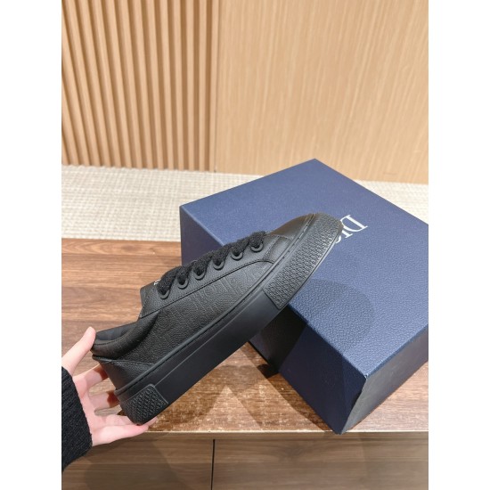 Dior Sneakers