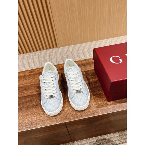 Gucci Sneakers