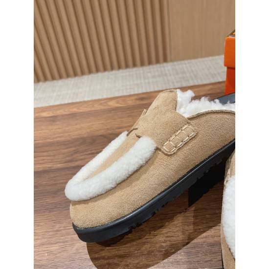 Hermes Iota mule