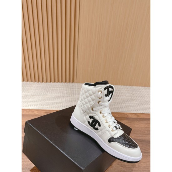 CHANEL Boots