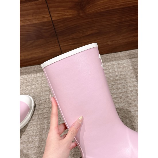 CHANEL Boots
