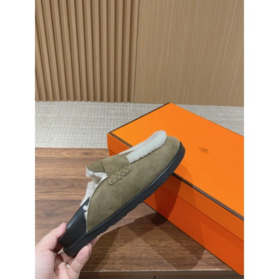 Hermes Iota mule
