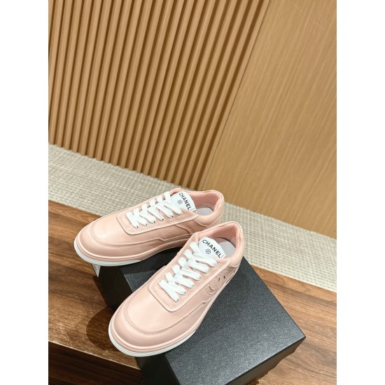 CHANEL Sneakers