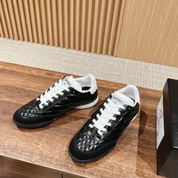 CHANEL Sneakers