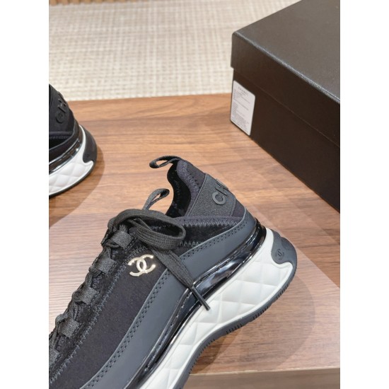 CHANEL Sneakers