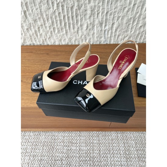 CHANEL Pumps and Slingbacks