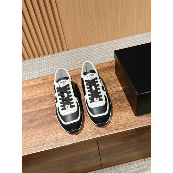 CHANEL Sneakers