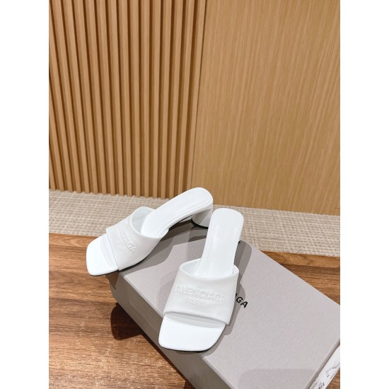  Balenciaga Slippers