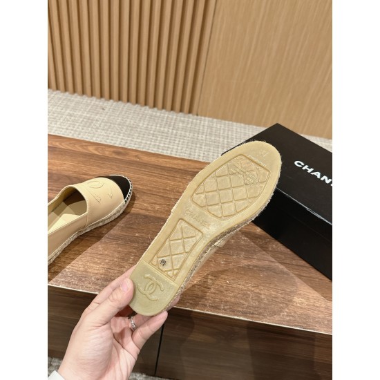 CHANEL Espadrilles