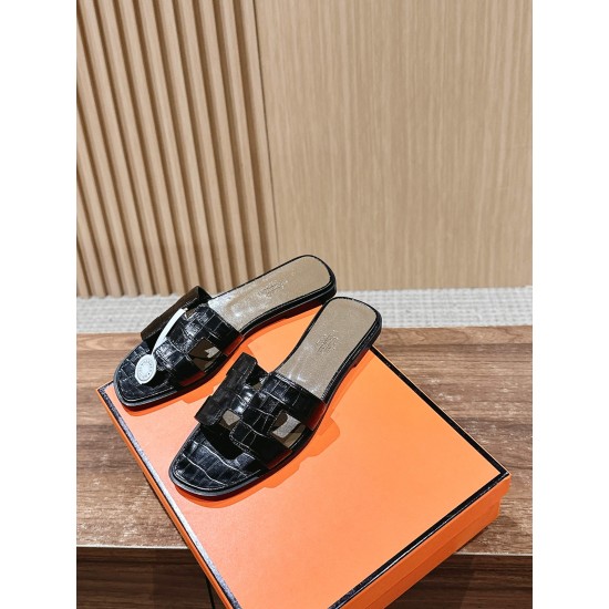 Hermes Slippers