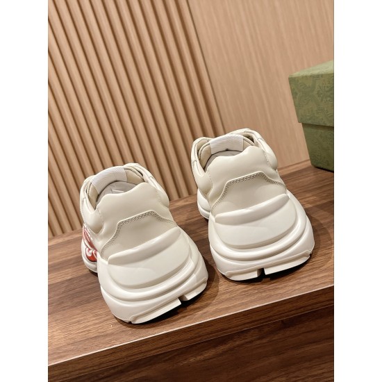Gucci Sneakers