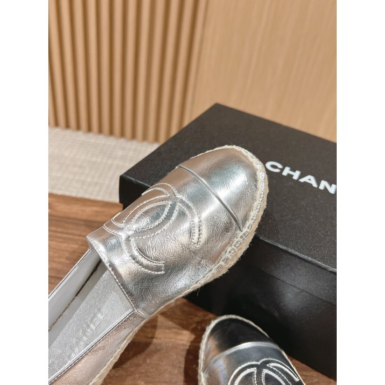 CHANEL Espadrilles