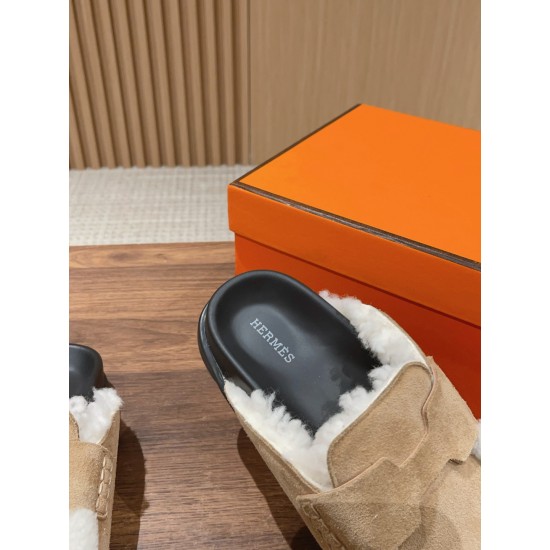 Hermes Iota mule