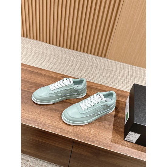 CHANEL Sneakers