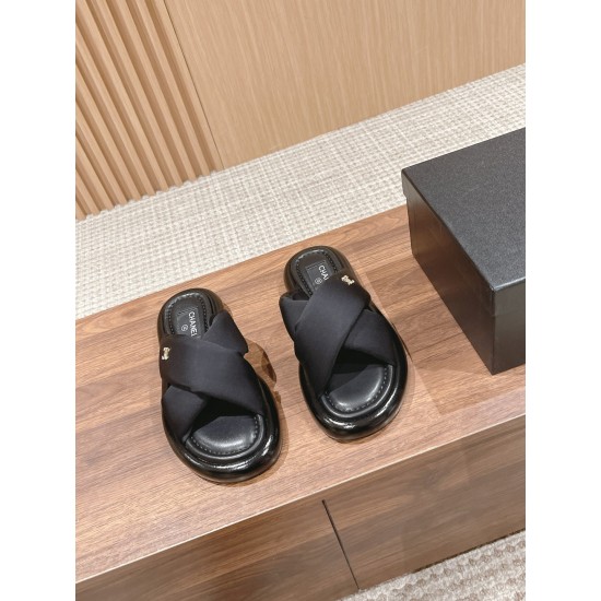 CHANEL Slippers