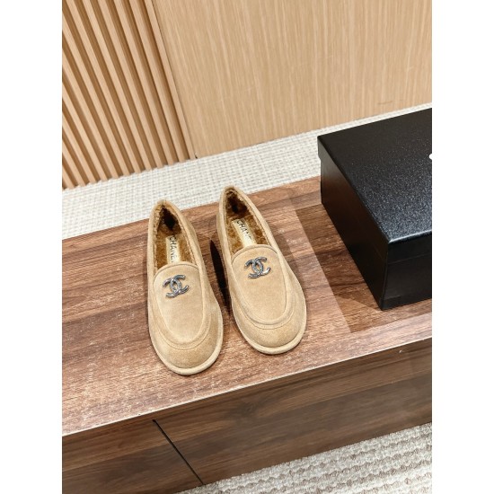 CHANEL Loafers