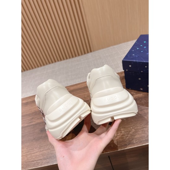 Gucci Sneakers