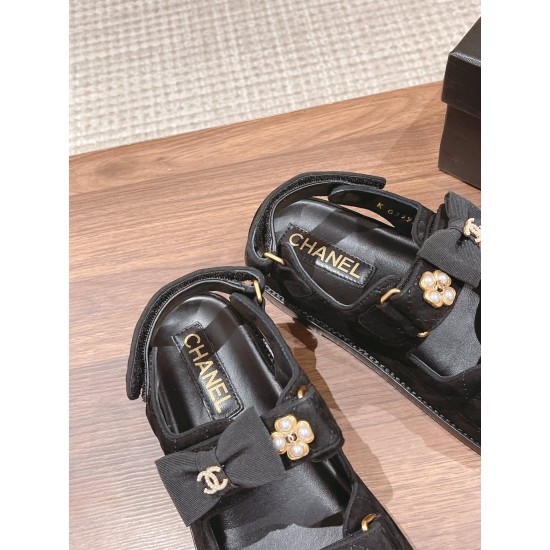 CHANEL Sandals