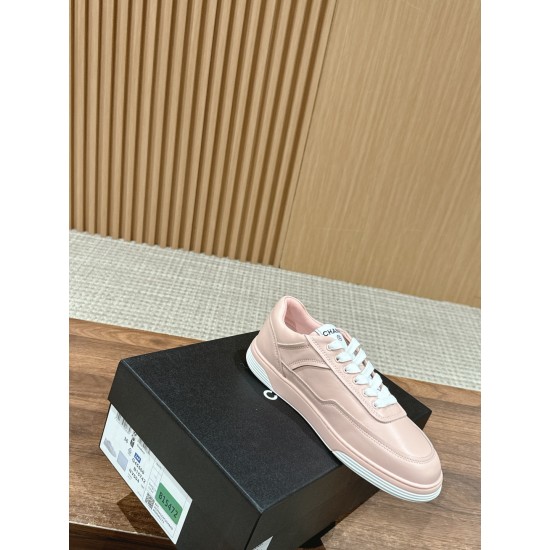 CHANEL Sneakers