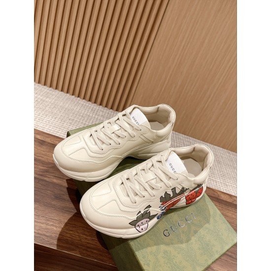 Gucci Sneakers