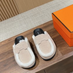 Hermes Iota mule