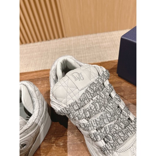 Dior Sneakers