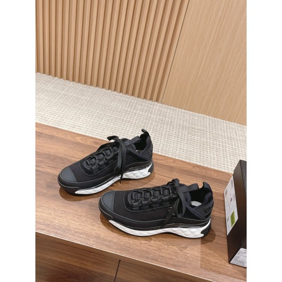 CHANEL Sneakers