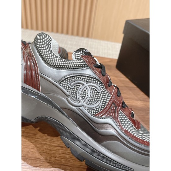 CHANEL Sneakers